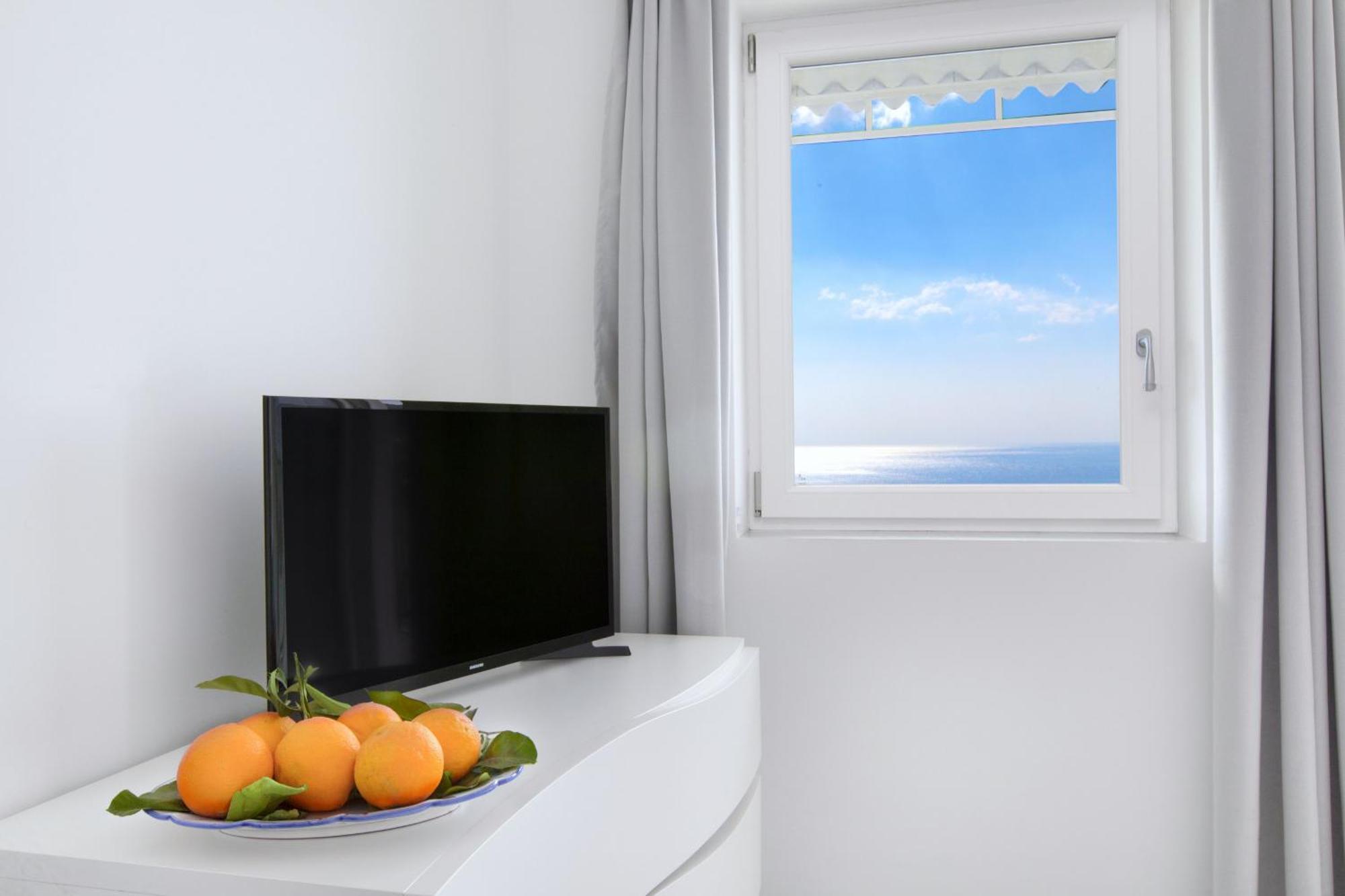 Amore Rentals - Villa Anna ポジターノ エクステリア 写真